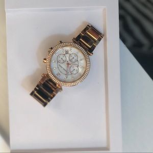 Authentic Michael Kors Rose Gold Watch w/ box